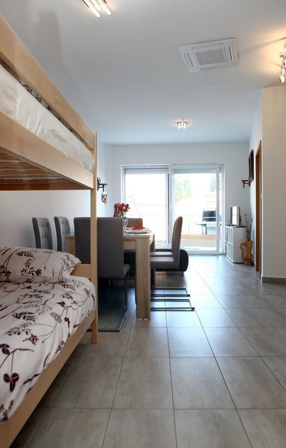 Charming San Simon Beach Apartment Jn 伊佐拉 外观 照片